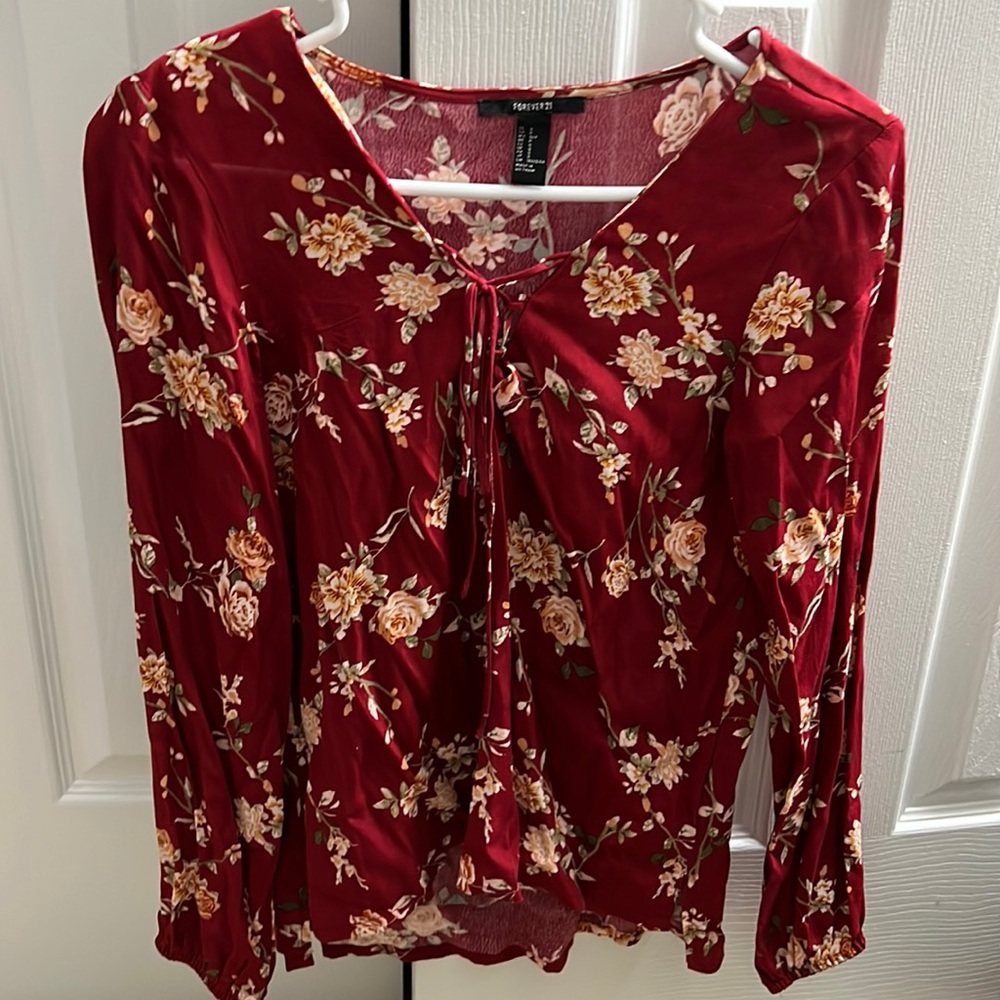 Forever 21 red floral front tie blouse small